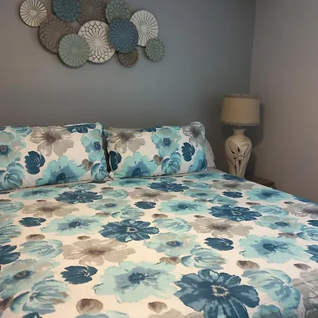 2Br/2Ba Condo Sienna Park